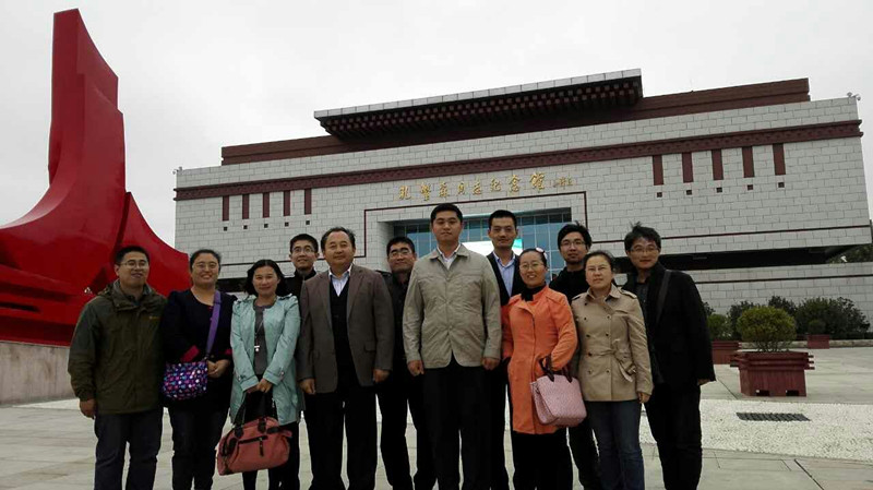 bwin必赢组织党员教师赴聊城学习